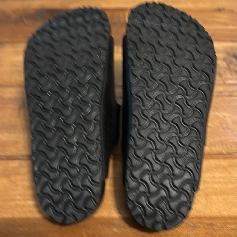 Birkenstock children’s sandals, size 33, black color, in good condition